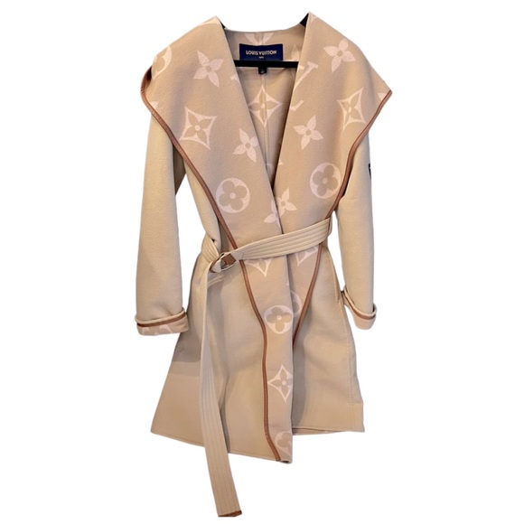 Louis Vuitton Jackets & Blazers - selling mums coat, she doesn’t wear it, wore it twice it’s absolutely stunning